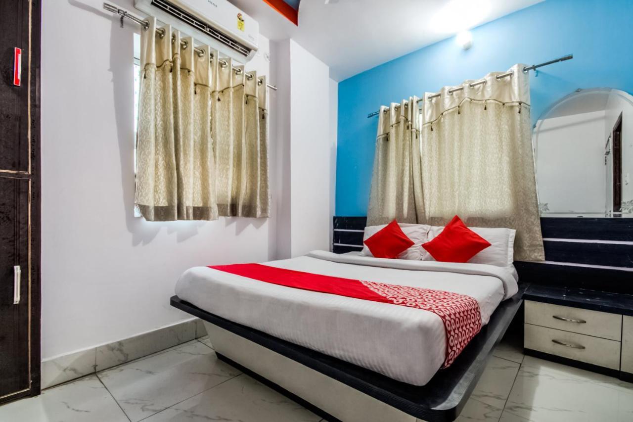 Oyo 14993 Rp Palace Danapur Exterior foto