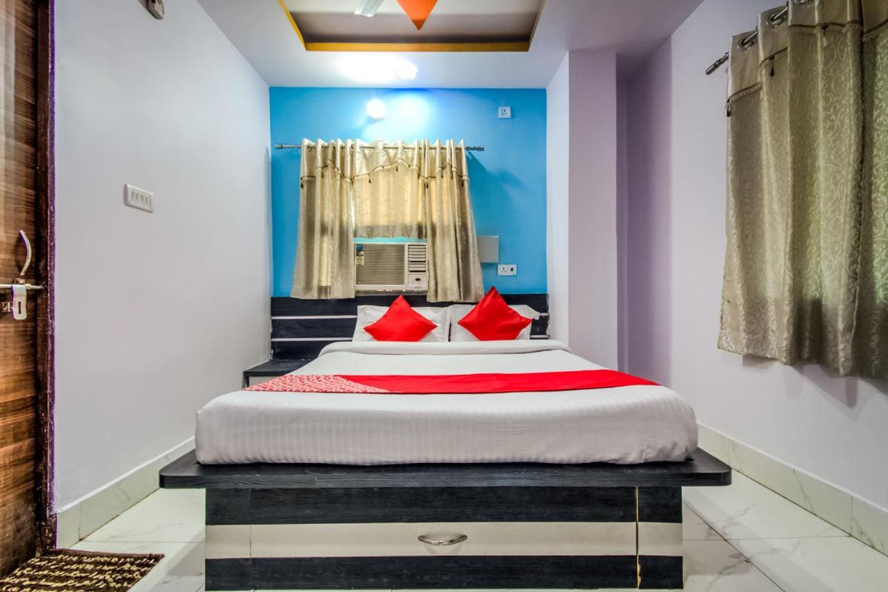 Oyo 14993 Rp Palace Danapur Exterior foto